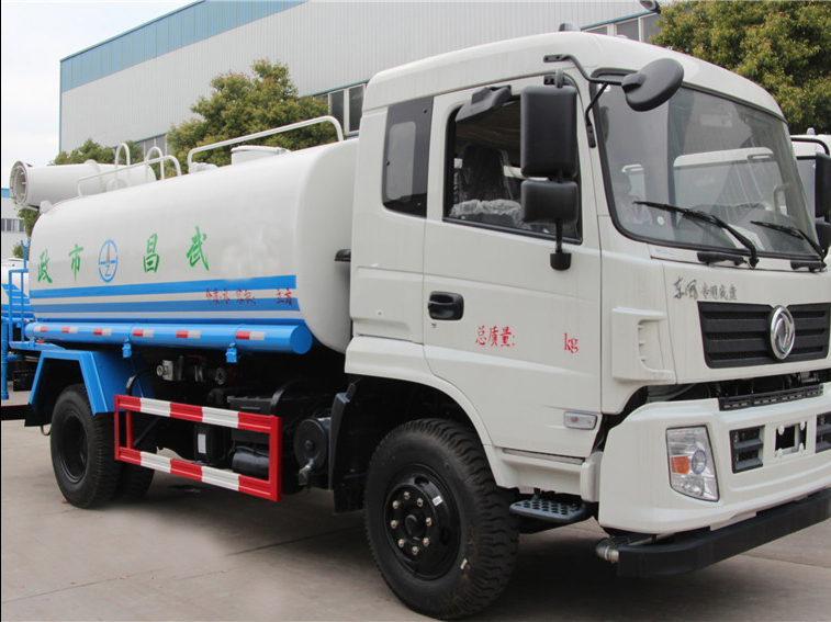東風(fēng)專底（12方）CLW5161GSSE5霧炮灑水車(chē)
